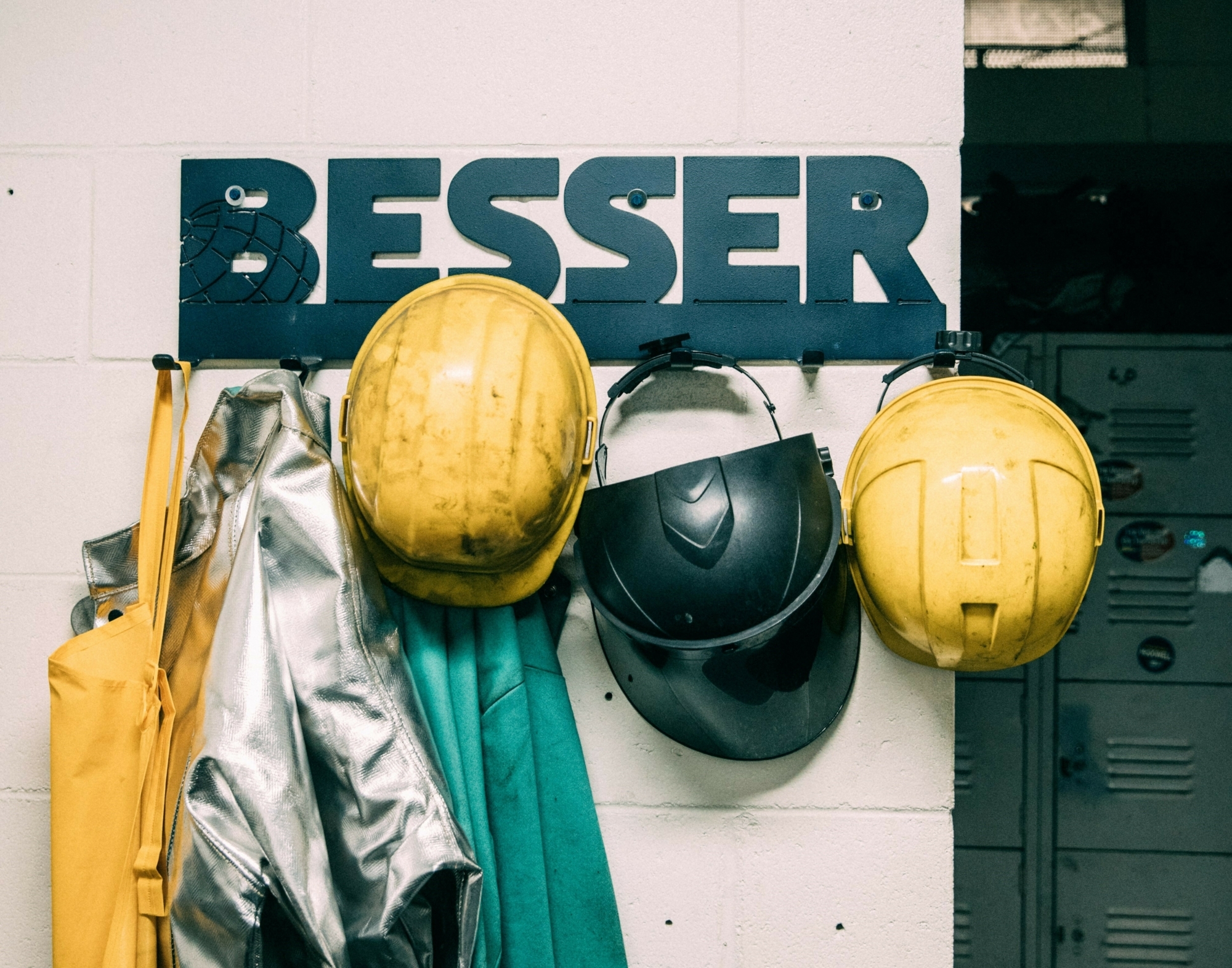 Besser Hard Hats